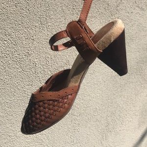 Ecote Woven Sandals